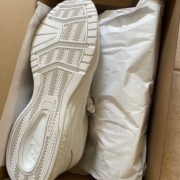 New Balance Classic White Athletic Shoes - Picture 2 of 3